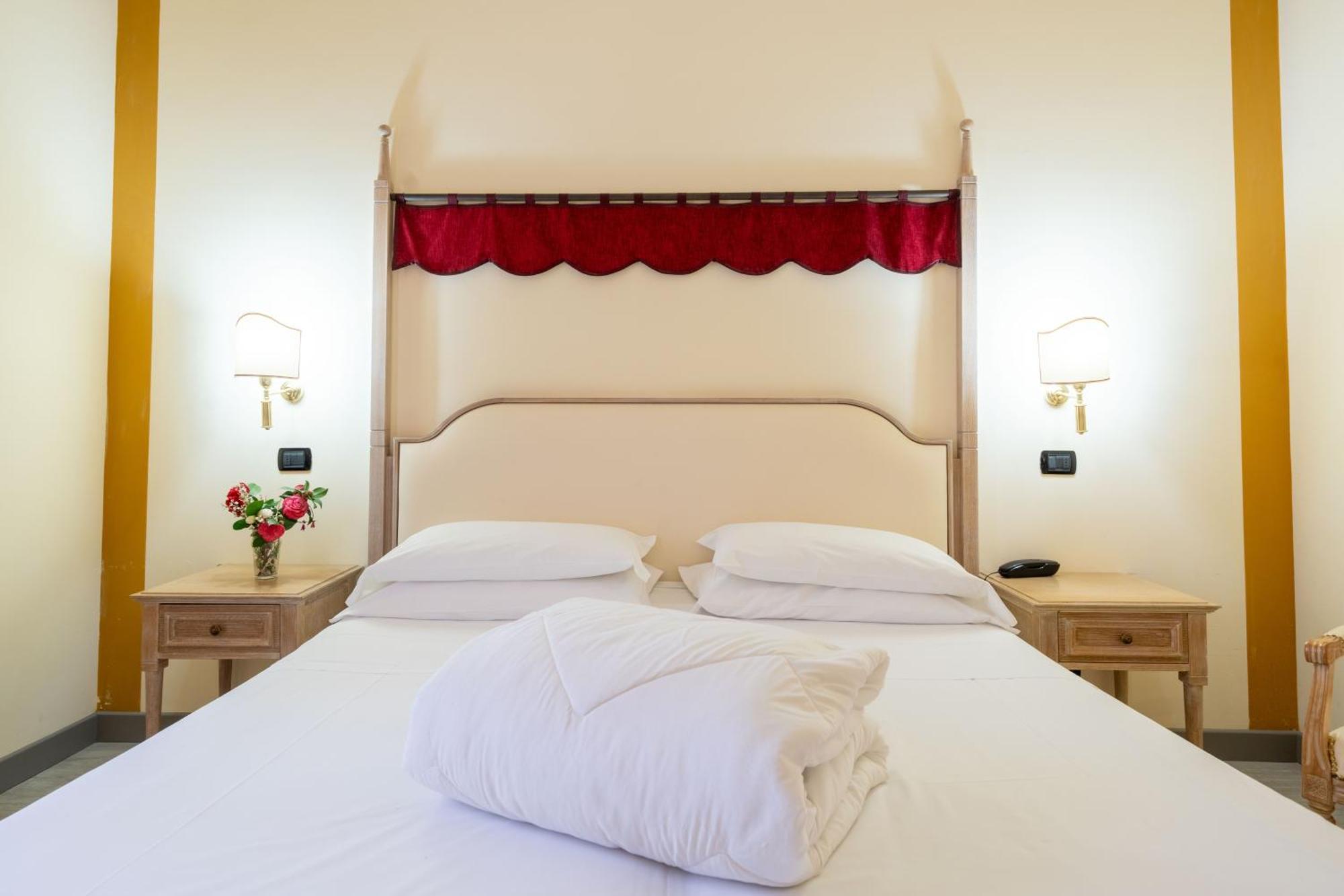 Hotel Manzoni Wellness&Spa Монтекатини-Терме Экстерьер фото