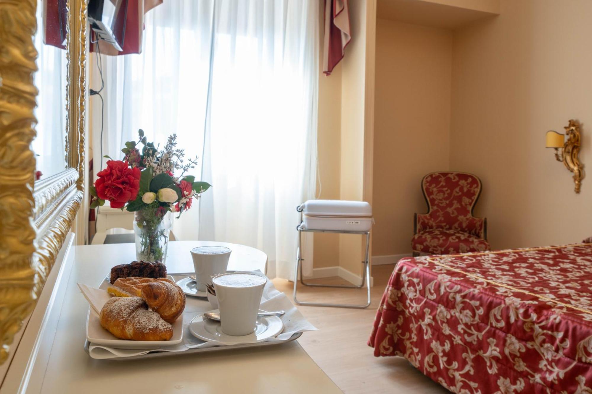 Hotel Manzoni Wellness&Spa Монтекатини-Терме Экстерьер фото
